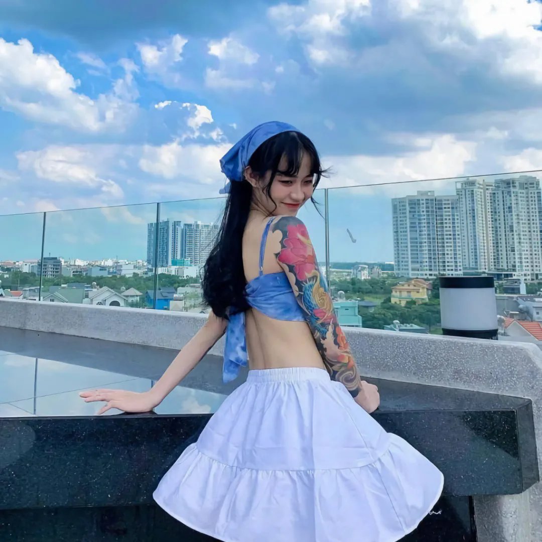 白日升月